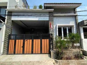 Rumah Bagus Tanah Luas Dalam Komplek Jati Waringin Asri