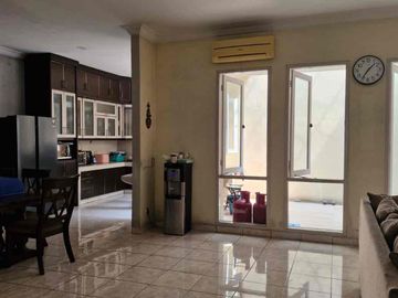 Dijual Rumah Siap Huni berlokasi Strategis di Daan Mogot Baru