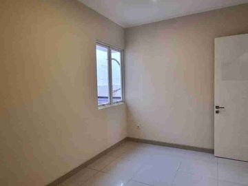 Di Jual Rumah di Sumarecon Bekasi