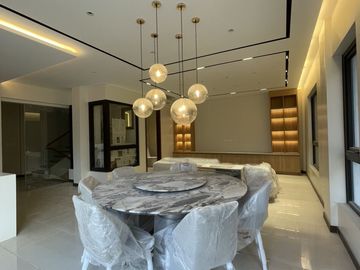 Rare Luxury Townhouse for Sale in One Bouganvilla Place New Manila QC