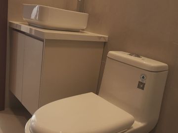 DEPARTAMENTO TRES HABITACIONES CONTROL SUR ZONA CAMINO VIEJO A BAÑOS CUENCA