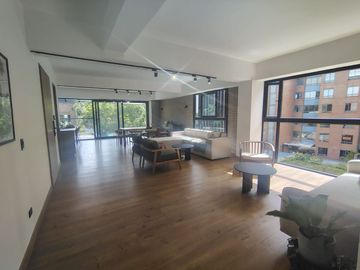 Apartamento Amoblado en Arriendo en Castropol, Poblado Medellín Antioquia