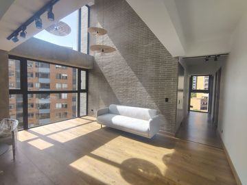 Apartamento Amoblado en Arriendo en Castropol, Poblado Medellín Antioquia