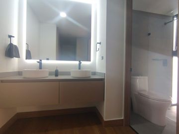 Apartamento Amoblado en Arriendo en Castropol, Poblado Medellín Antioquia