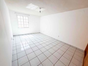 SE VENDE CASA EN CANDILES ACUEDUCTO $2,300,000 MXN