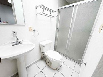 SE VENDE CASA EN CANDILES ACUEDUCTO $2,300,000 MXN