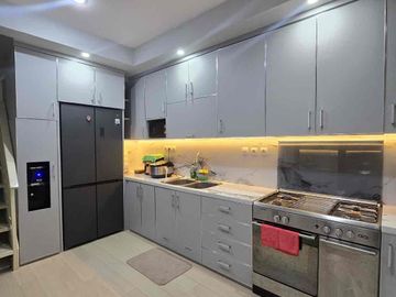 Disewakan Cepat Rumah Modern Fully Furnished Siap Huni Terawat di Discovery Bintaro