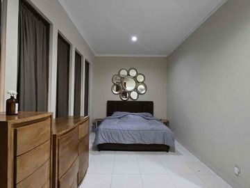 Disewakan Cepat Rumah Modern Fully Furnished Siap Huni Terawat di Discovery Bintaro
