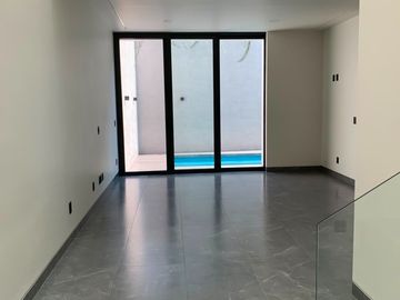 Casa Residencial de Lujo en Venta | Valle Real (Coto Arboledas)