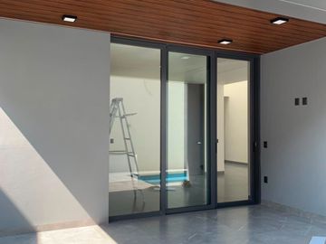 Casa Residencial de Lujo en Venta | Valle Real (Coto Arboledas)