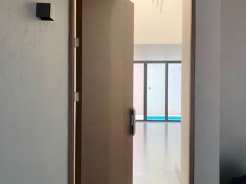 Casa Residencial de Lujo en Venta | Valle Real (Coto Arboledas)