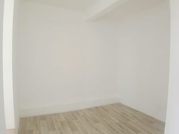 CASA VENTA LOMAS DE VALLE DORADO........ Muy Iluminada