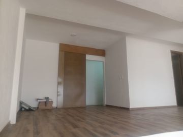 CASA VENTA LOMAS DE VALLE DORADO........ Muy Iluminada