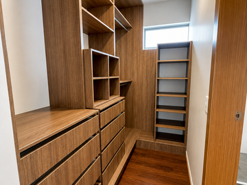 🏡 En arriendo Loft sin amoblar dentro de condominio Privador - sector Av. Primero de Mayo