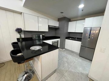 Two Serendra – Encino | 2BR Special Pop-Out Unit | 95 sqm | With Balcony & Parking | ₱110K