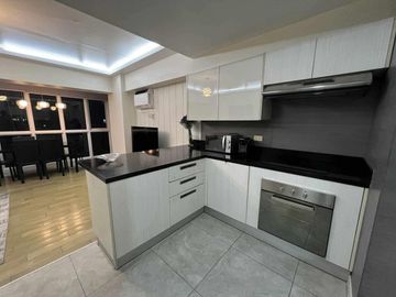Two Serendra – Encino | 2BR Special Pop-Out Unit | 95 sqm | With Balcony & Parking | ₱110K
