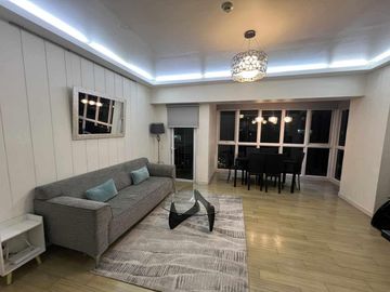 Two Serendra – Encino | 2BR Special Pop-Out Unit | 95 sqm | With Balcony & Parking | ₱110K