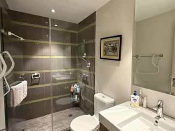 EDADES TOWER: 3BR For Rent, 194 sqm, fully furnished, 2 parking, P250,000 per month