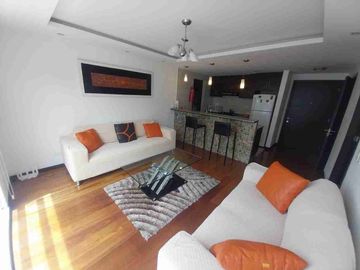 Venta suite amoblada sector Av. República de El Salvador, parque La Carolina