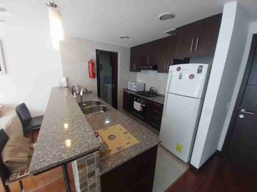 Venta suite amoblada sector Av. República de El Salvador, parque La Carolina