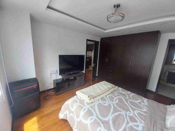 Venta suite amoblada sector Av. República de El Salvador, parque La Carolina