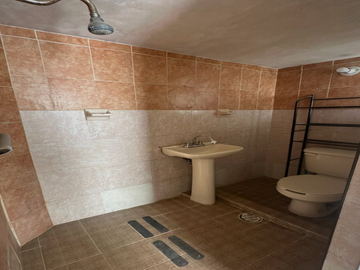 CASA AMPLIA DE 4 RECÁMARAS, CD. CUAUHTÉMOC CHICONAUTLA, ECATEPEC DE MORELOS, ESTADO DE MÉXICO.