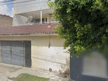 EXCELENTE CASA EN VENTA, AV MORÓN, HDA SANTA FÉ, TLAJOMULCO JALISCO