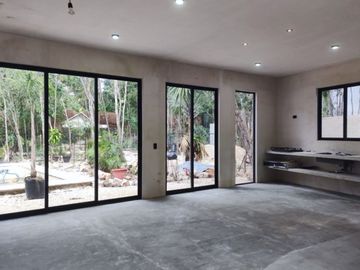 Casa con alberca privada ecológica, en venta