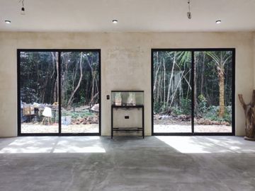 Casa con alberca privada ecológica, en venta