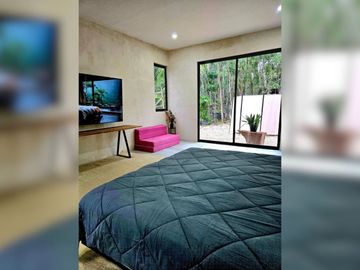 Casa con alberca privada ecológica, con terreno excedente, en venta