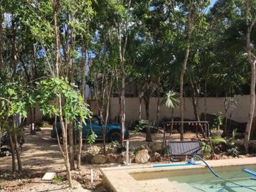 Casa con alberca privada ecológica, con terreno excedente, en venta