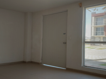 CASA DE TRES NIVELES EN FRACCIONAMIENTO DE 2 RECÁMARAS, VILLAS DE NEXTLALPAN, ESTADO DE MÉXICO.