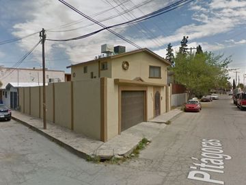 CASA EN VENTA EN MONUMENTAL, CIUDAD JUÁREZ, CHIHUAHUA.