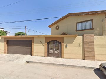 CASA EN VENTA EN MONUMENTAL, CIUDAD JUÁREZ, CHIHUAHUA.