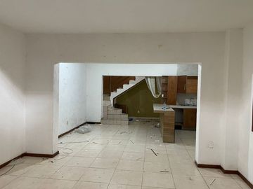 Casa venta en Col. Quinta Velarde, Guadalajara
