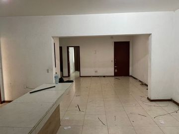 Casa venta en Col. Quinta Velarde, Guadalajara