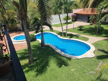 Casa en Renta, Jardín amplio 1666 mt2. Col Doctores Cancún