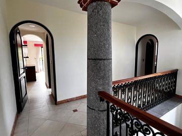 Casa en Renta, Jardín amplio 1666 mt2. Col Doctores Cancún