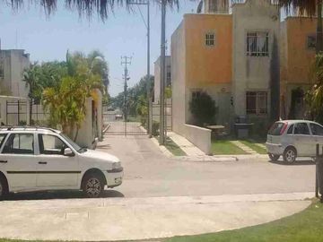 SE VENDE CASA DE 2 HABITACIONES, CANCÚN QUINTANA ROO