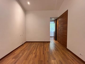 Casa en Arriendo en Altos de Palmas, Envigado Antioquia