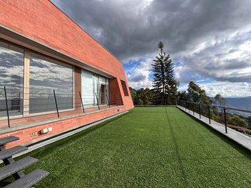 Casa en Arriendo en Altos de Palmas, Envigado Antioquia