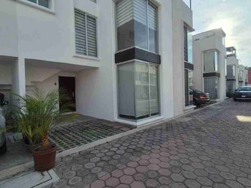 CASA EN VENTA EN FRACCIONAMIENTO BELLO ORIENTE EXELENTE UBICACIÓN