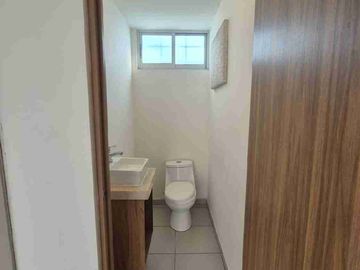 CASA EN VENTA EN FRACCIONAMIENTO BELLO ORIENTE EXELENTE UBICACIÓN