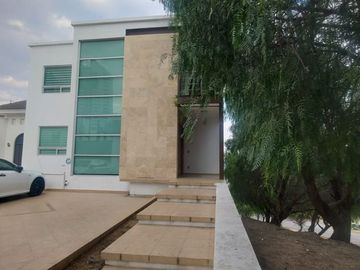 GRAN JARDIN 3 NIVELES VISTA 360