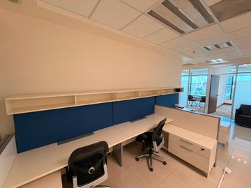 Oficina en renta- Santa María
