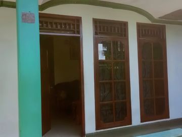 Dijual murah rumah siap huni, bebas banjir di Kayu manis, Matraman