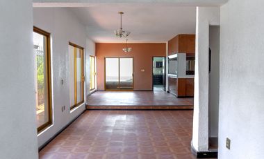 Casa en Venta, Col. Los Laureles. Tuxtla, Chiapas