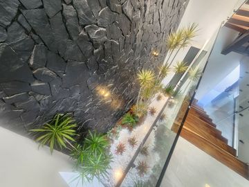 MODERNA CASA LOMAS DE ANGELOPOLIS