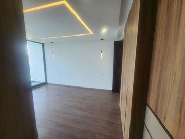 MODERNA CASA LOMAS DE ANGELOPOLIS