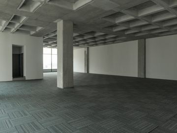 Oficina en renta - Santa María